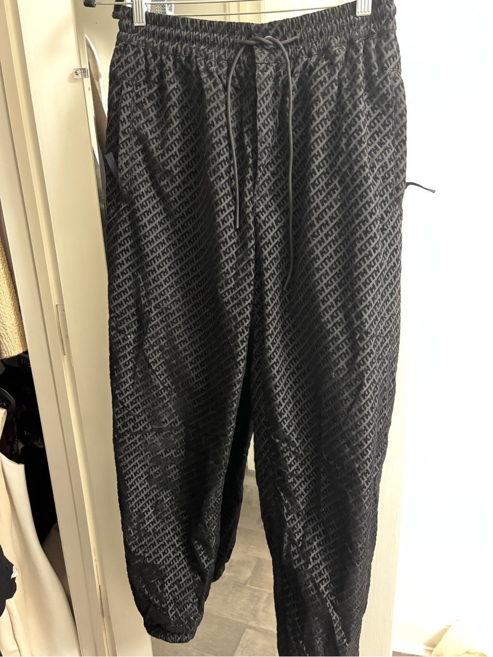 Kith Black Textured Drawstring Joggers